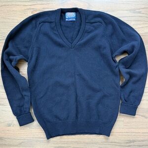 Vintage Pendleton 100% Lambswool V-Neck Pullover Sweater